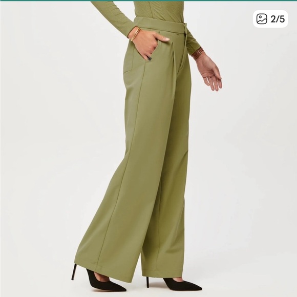 NWT Figs Figspro Wide Leg Scrub Trouser Green - Picture 2 of 7